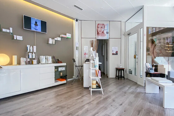 Beauty Source Oria Florissant - photo 3