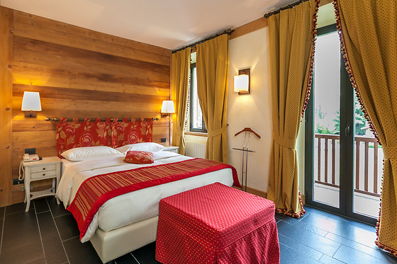 Hotel Lo Scoiattolo - photo 0