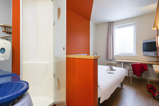Ibis Budget Charleroi Airport - photo 3